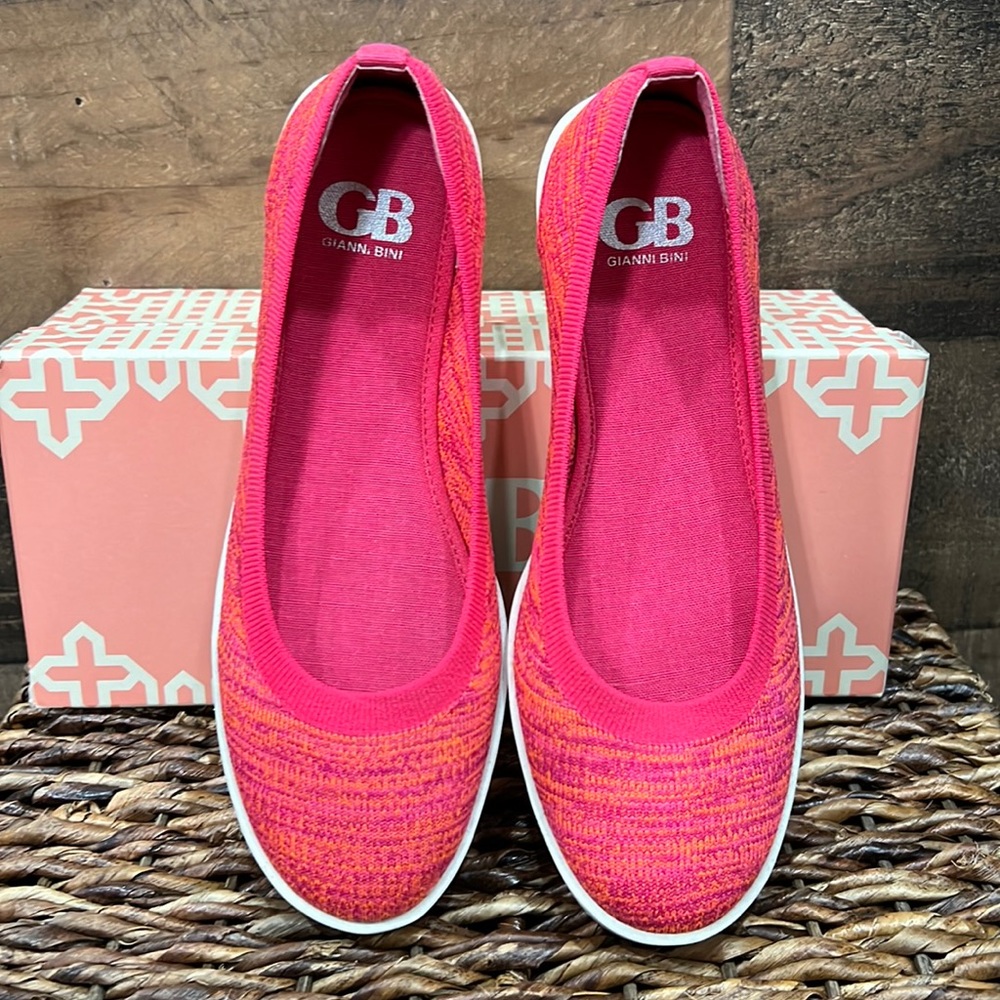 Size 8 New, Hot Pink, slip on shoes